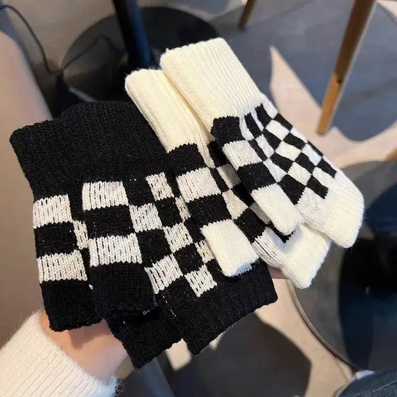 

1 Pair Female Knitted Winter Student Writing Cycling Warmth 2025 New Couple Black and White Checkered Half Finger Gloves