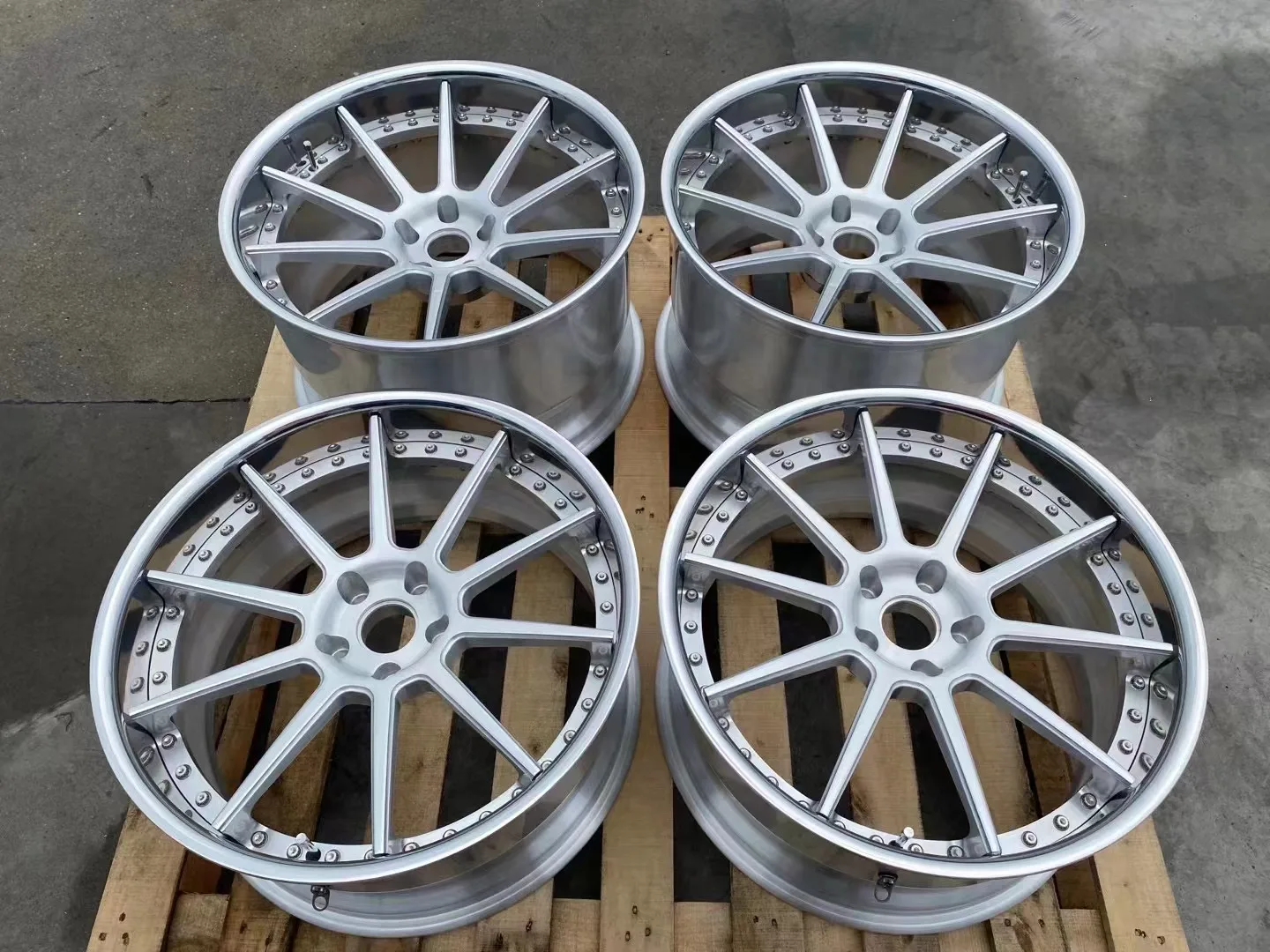 Top quality aluminum forgings 2 piece forged wheels  5x114.3 5x112 forged wheels rims for audi mercedes