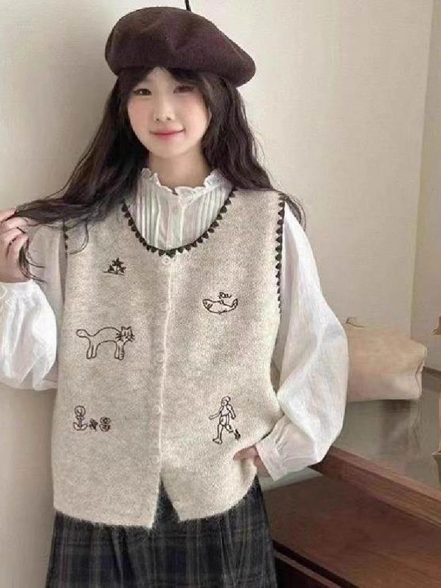 

Вязаный круглый жилет с вышивкой Ele Ne Svel, цветной топ, блузка, мультяшный дизайн, модная осенне-зимняя женская одежда