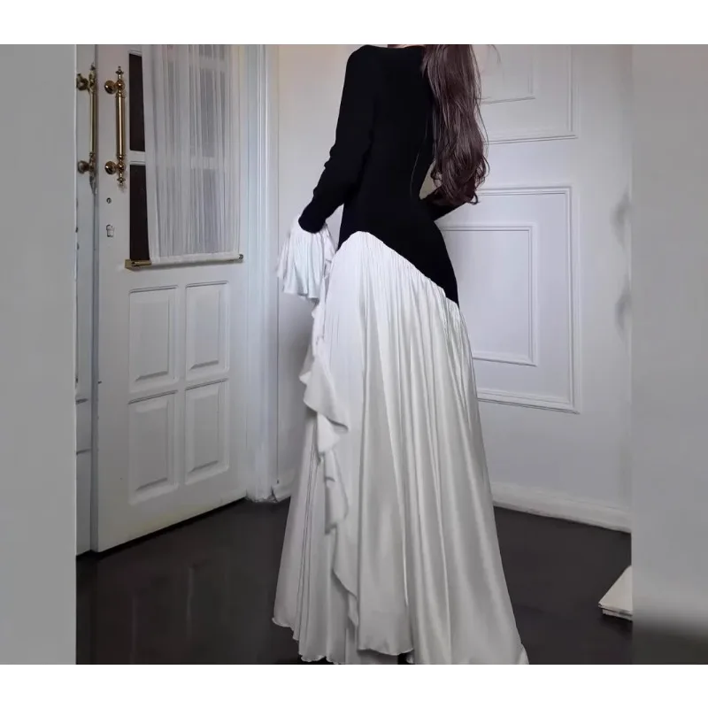 

2026 Spring and Summer Elegant Temperament Design Long-sleeved Dress
