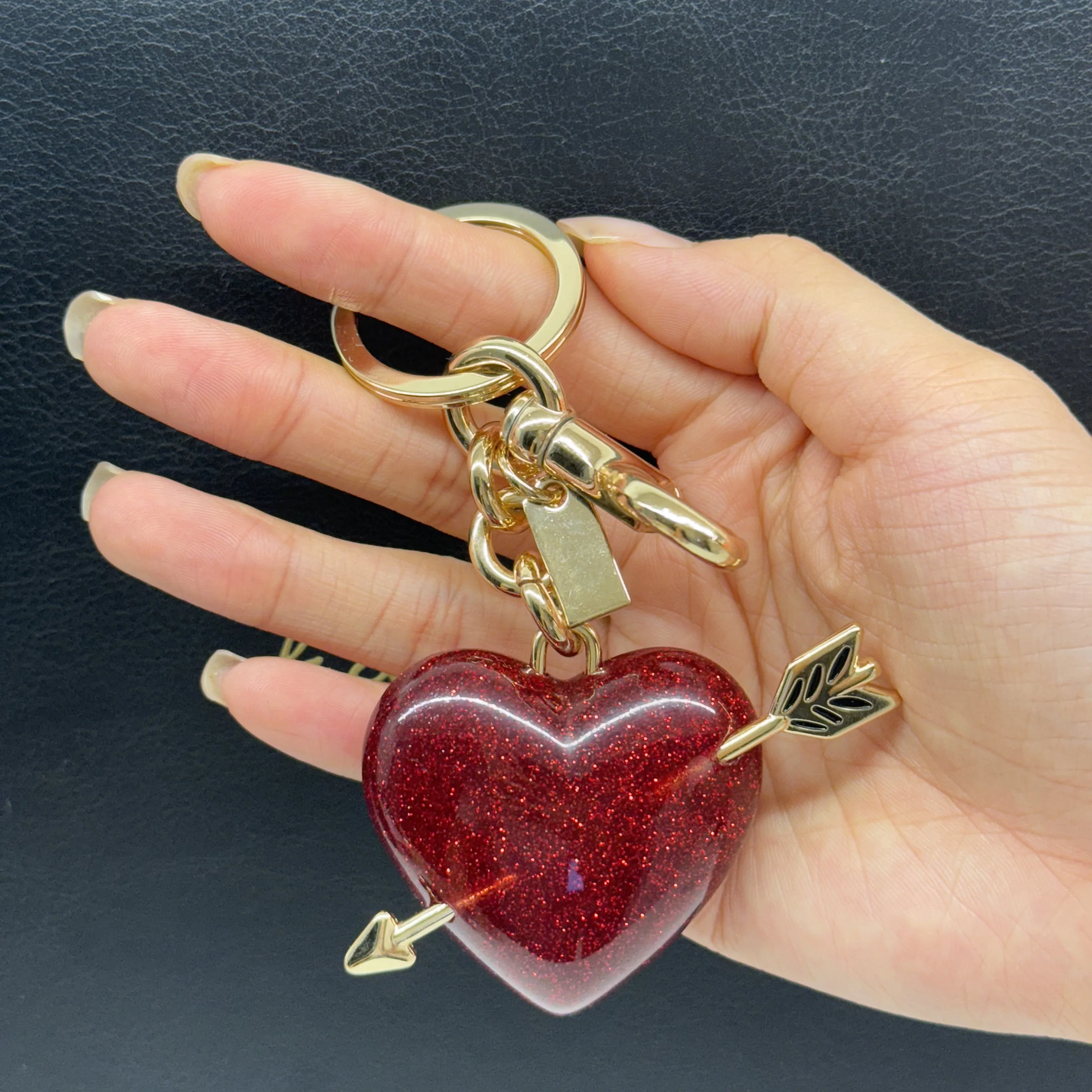 Pingente de amor vermelho seta de cupido para treinador goyard bolsa de ombro chaveiro feminino acessórios de charme