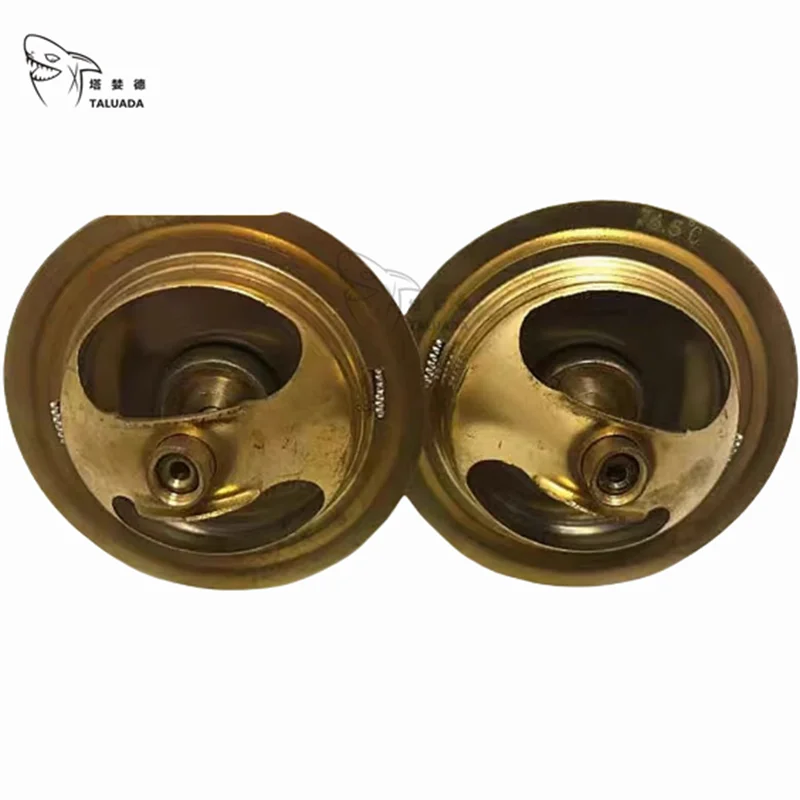 

1PCS Thermostat 600-421-6210 6004216210 For Komatsu PC200-3 6D105 Excavator Parts