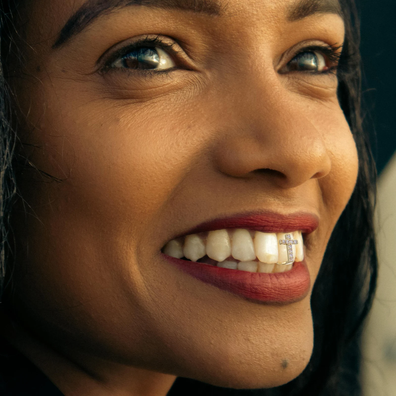 

Hip Hop Cross Teeth Jewelry Single Tooth Cap Micro Zircon Grill Party Decoration Men Women Comfort Fit Rapper Prop Accessories