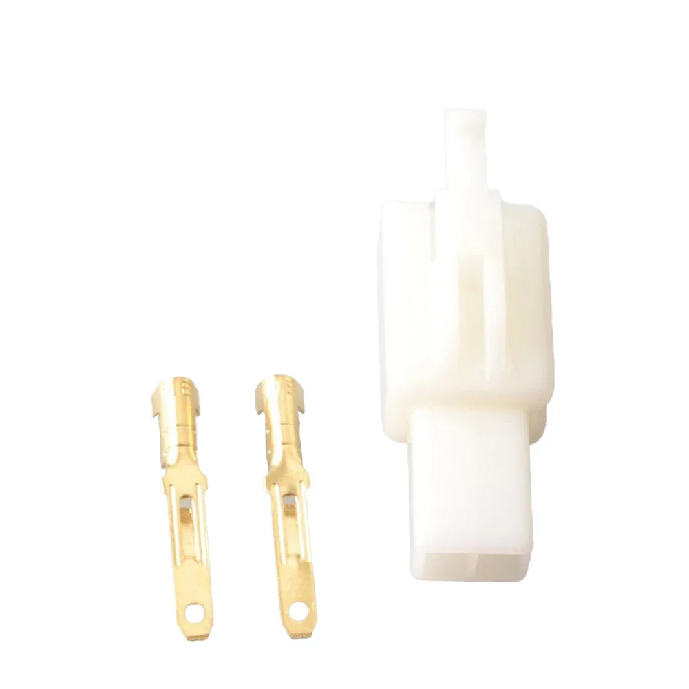 White High Frequency High Quality Socket Connector Terminal Socket Pin Connector 2 Pin 4 Pin For Connecting Wire Harness