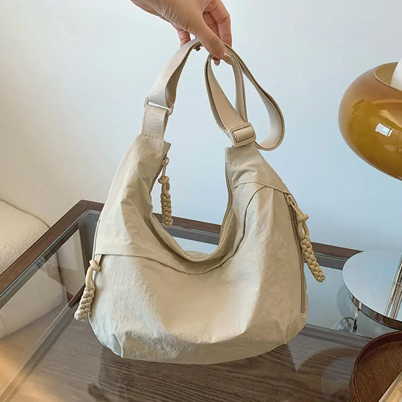 

Minimalist Style Crossbody Bags Large Capacity Korean Version Shoulder Bag Lightweight Solid Dumpling Bag Sports Travel Bag