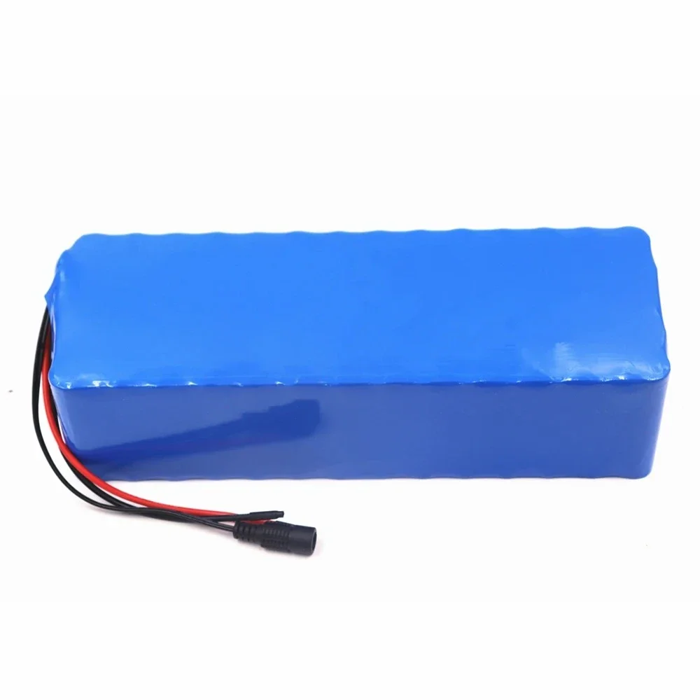 حزمة بطارية 18650 7S10P 24V 30Ah بطارية ذات سعة كبيرة جدًا 30000 مللي أمبير في الساعة BMS مدمجة مناسبة للدراجات البخارية الكهربائية والدراجات النارية.
