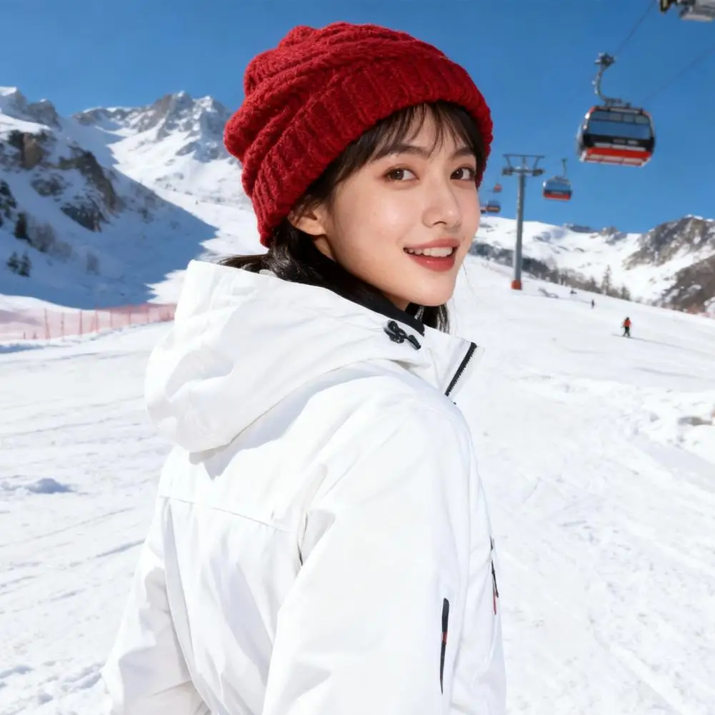 قبعة شتوية نسائية محبوكة قبعة كبيرة الحجم قبعة نسائية متماسكة مريحة مع بطانة من الساتان للأنشطة الشتوية الخارجية سميكة لركوب الخيل