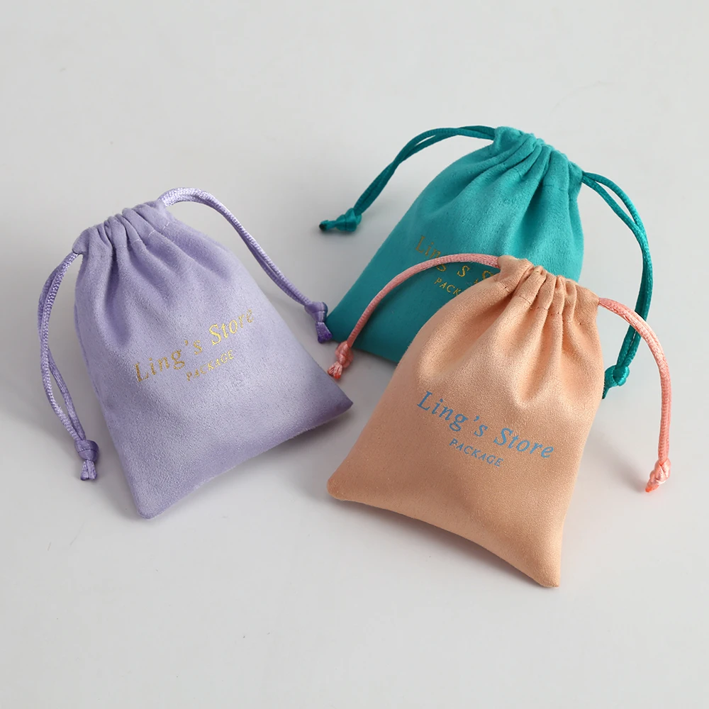 Imagem -04 - Flanela Drawstring Gift Bags Flanela Veludo Jóias Anéis Colar Embalagem Bolsas Wedding Favor Candy Bolsa Custom Logo Print 7x9cm 100