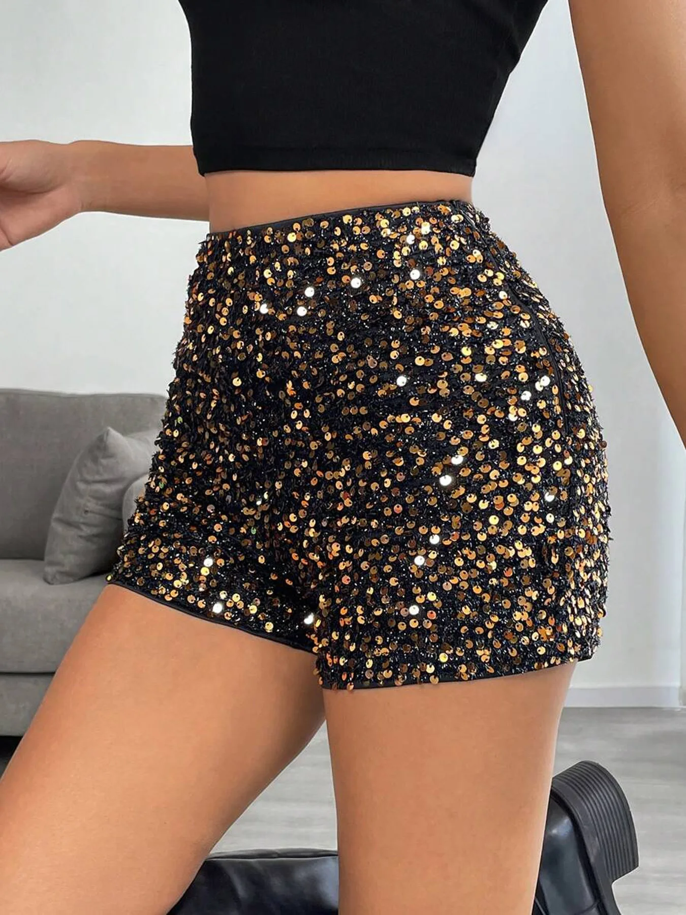 Women Sequins Black Low Rise Shorts Y2K Sexy Skinny Mini Shorts Summer Fashion Party Clubwear Costume Bottoms
