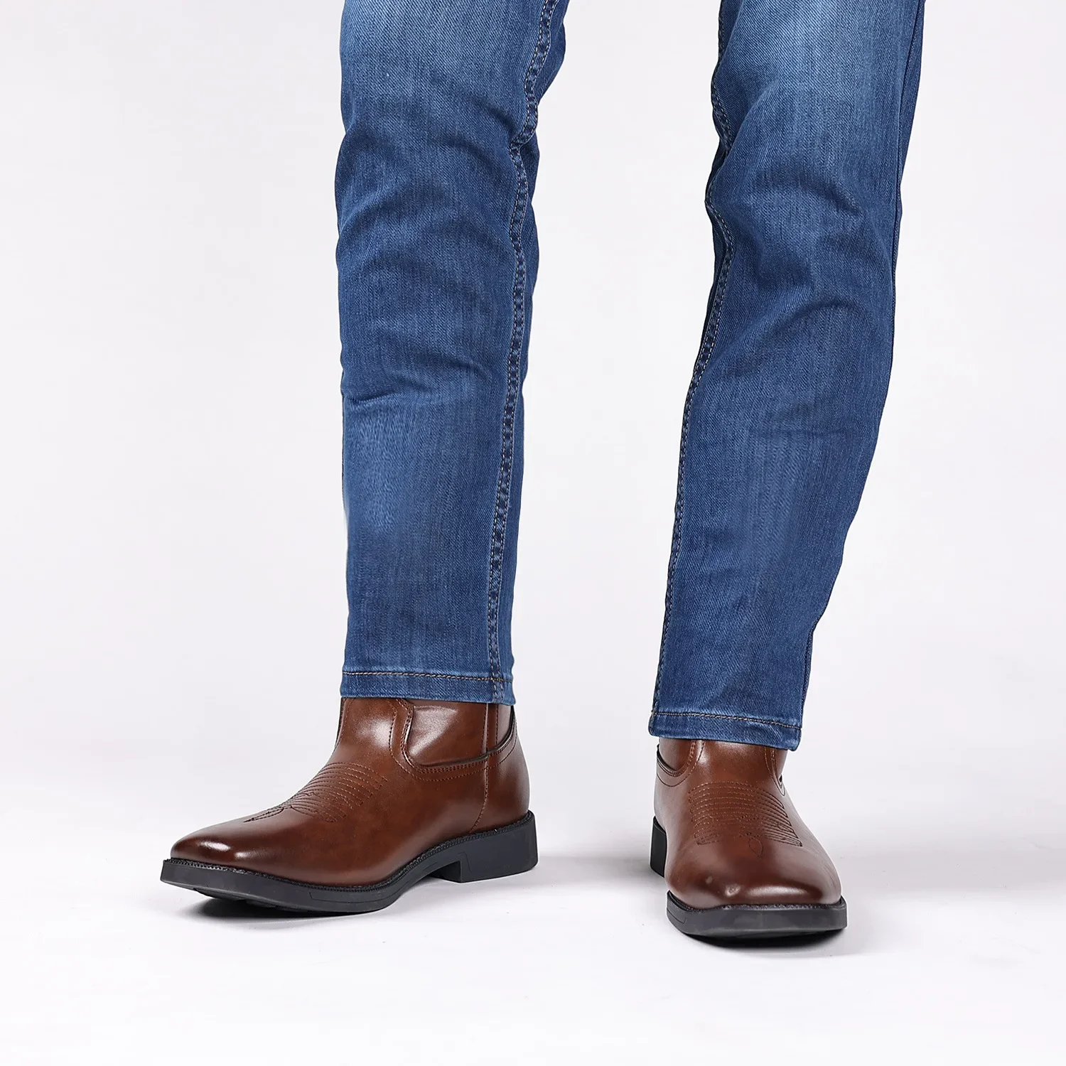 2024 Csináltatás Ember Kényelmes cipők high-leg embroidered évjárat wide-toe Nyugati Cowboy Cipőtisztító Plus méret 47 48  Motorbicikli Cipőtisztító