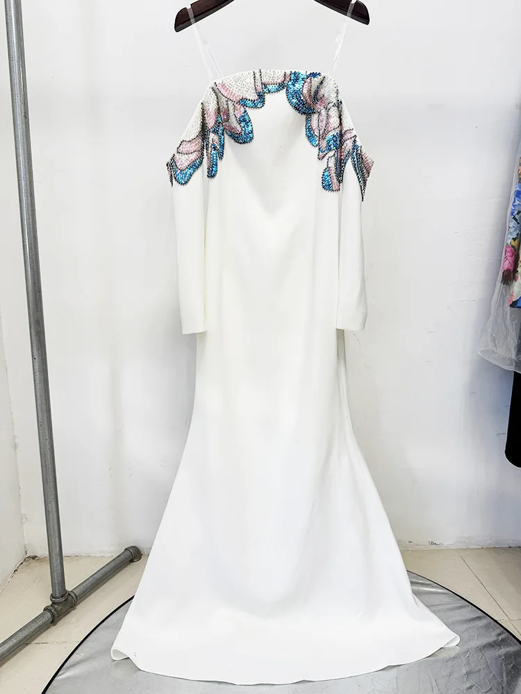 TOP-QUALITÄT Neuestes 2025, Designer-Mode-Damen-Maxikleid mit Slash-Ausschnitt, schulterfrei, perlenbesetzt
