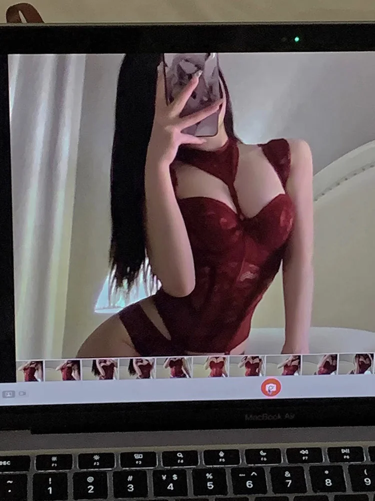 ชุดนอนเซ็กซี่สำหรับผู้หญิง คอลเลคชั่นใหม่ 2024 สำหรับฤดูร้อน พร้อมฟองน้ำเสริมหน้าอก สำหรับสาวอกเล็ก ดีไซน์เก็บทรง ผ้าลูกไม้สุดหวาน สายเดี่ยว บอดี้สูท สไตล์อ่อนหวาน