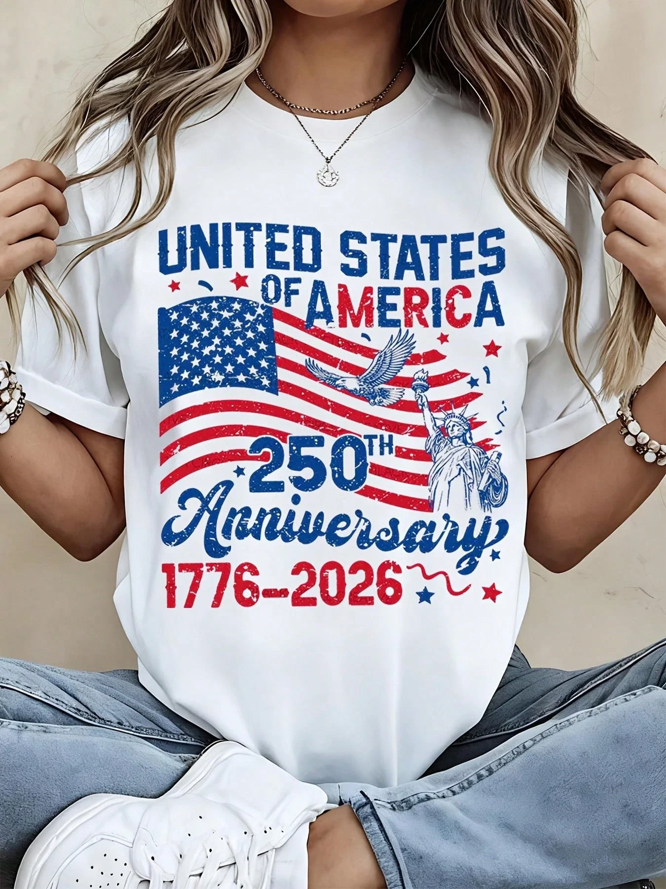 

Патриотическая футболка к 250-летию США с изображением флага и Статуи Свободы