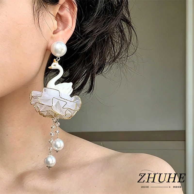 

Vintage White Goose Drop Earrings for Women, Copper Material Jewelry Accessories, Gold Edge Tulle Skirt Beaded Earrings, Romanti