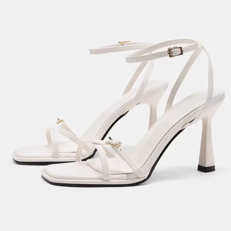 العلامة التجارية الجديدة المرأة عادية بلون المفتوحة تو مشبك الصنادل العلامة التجارية مصمم الصيف السيدات فستان عالي الجودة عالية الكعب 2025