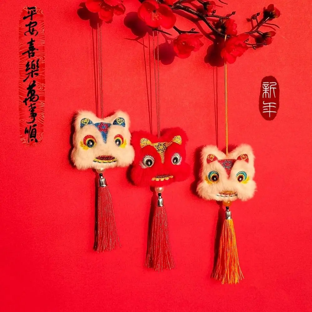 Estilo chinês leão dança borlas pingente dos desenhos animados vermelho 2025 ano novo zodíaco sorte com borla cobra mascote plushies