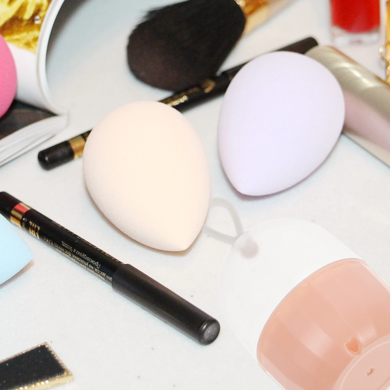 

8 Pcs Makeup Sponge Storage Box Egg Holder Travel Supply Container ganizer Pink Yellow Green Purple