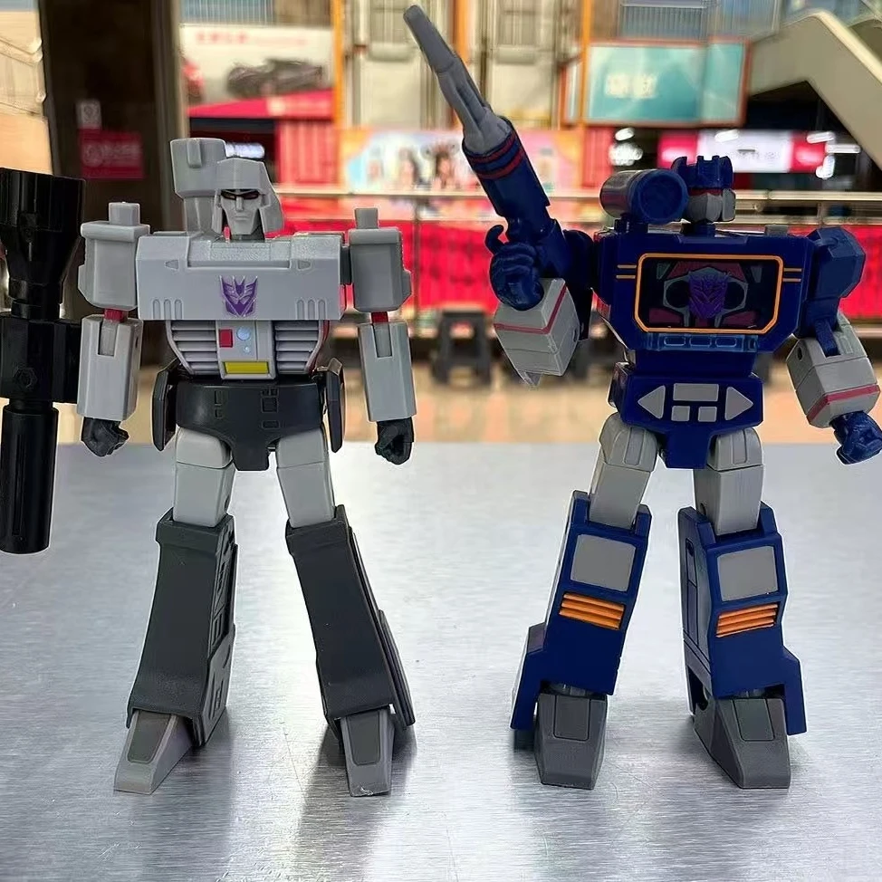 Hasbro Transformers Toys RED Super Mobile Series G1 Megatron OP Soundwave Robot Modello Action Figure Boy Collezione regalo di festa