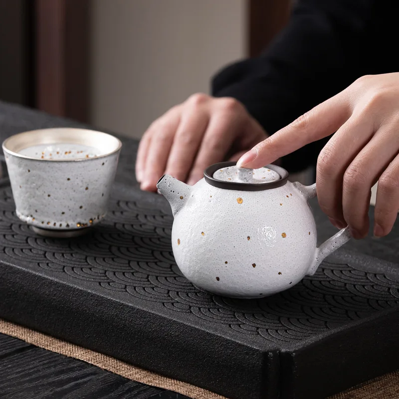 Shino Wormhole Left Gold White Static Pot Point Gold Ceramic Teapot Single Pot Hand Handling Pot is The Pot