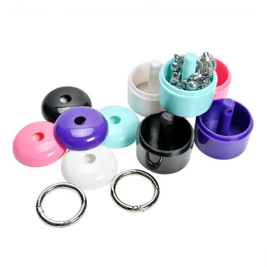 

Multi-color ultra-mini portable jewelry box for storing rings, earrings, necklaces, bracelets and keychains. Portable keychain c