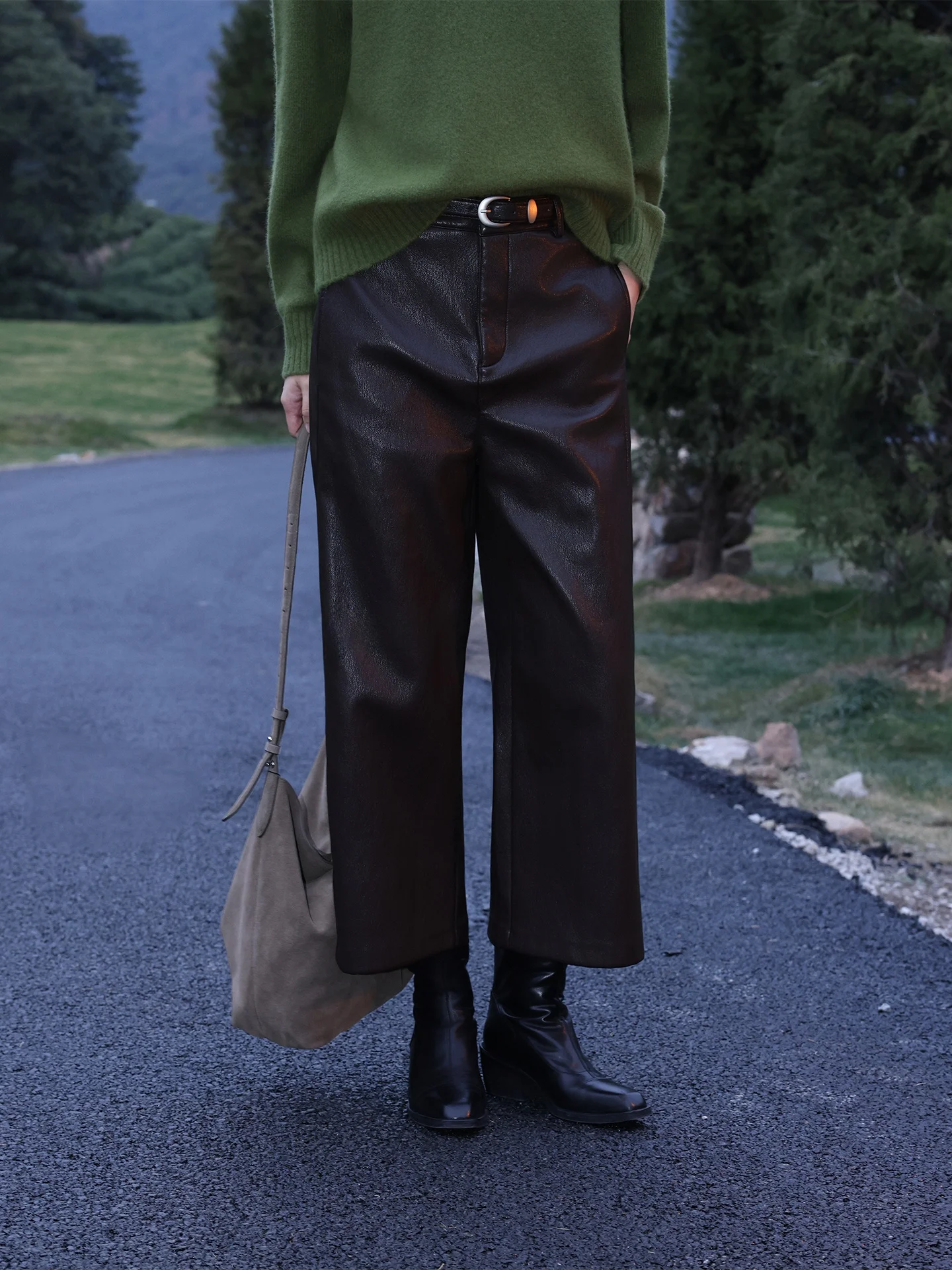 

Зимние утепленные брюки Jieji Zhang из искусственной кожи для женщин: повседневные, с высокой талией, на молнии, прямые, укороченные, модные