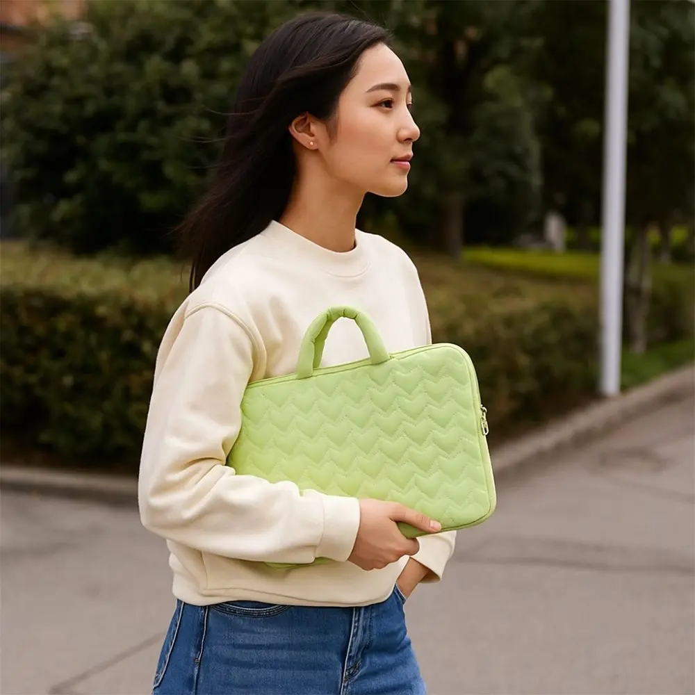 Soft Portable Laptop Bag Solid Color Heart Pattern Laptop Sleeve Comfortable with Handle Tablet Case College
