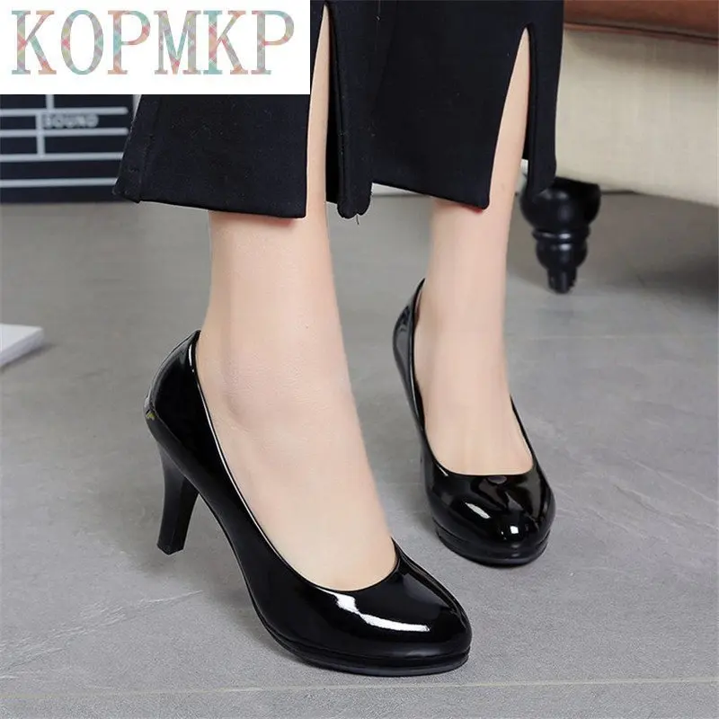 Sexy Bride The New Women Pumps Fashion Classic Patent Leather 8CM High Heels Shoes Sharp Head 4 Coolour Paltform Wedding Plus 42