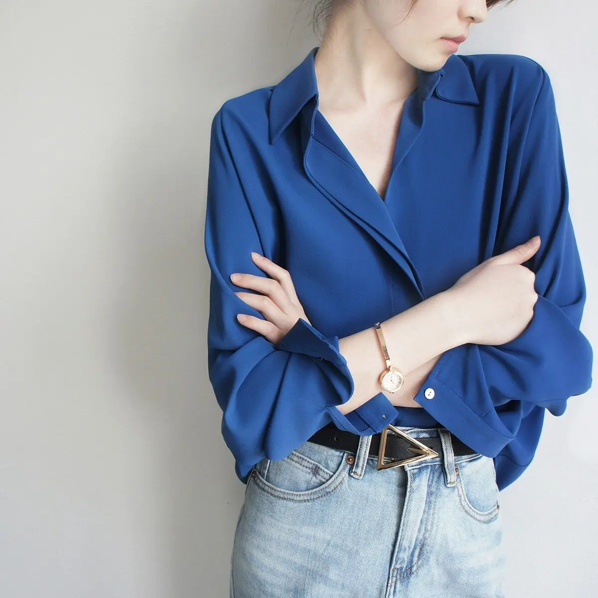 Spring and Autumn New Klein Blue Chiffon Shirt for Women High-end Shirt Design Niche Top for Women