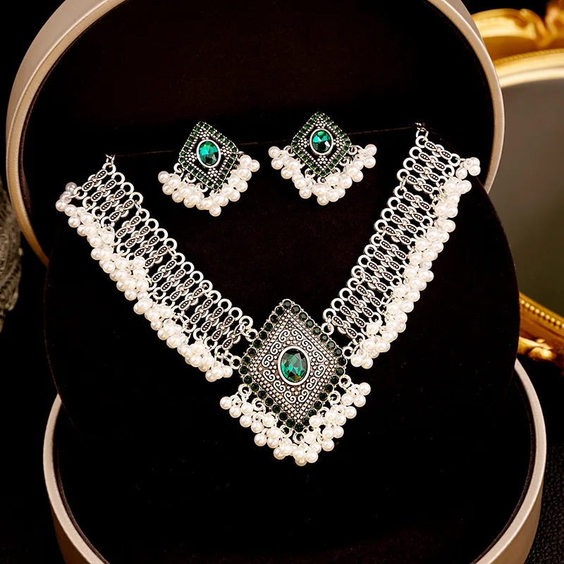 Luxury Silver Color Geometric Jewelry Set Women Vintage Green Crystal Bridal Wedding Necklace Earring Set Fashion Indian Jewelry