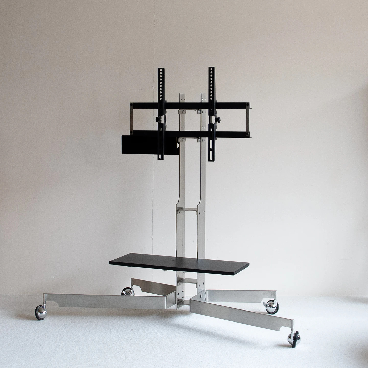 Floor-to-ceiling TV stand cart, Nordic medieval appearance, stainless steel movable