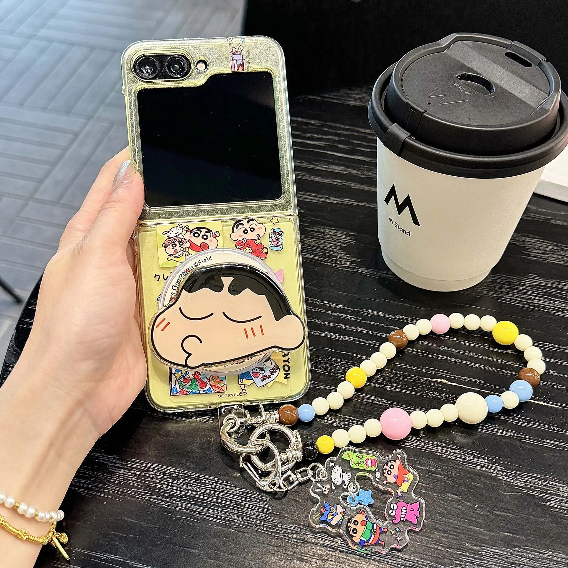 مجموعة من ثلاث قطع للتلوين شين تشان كارتون لطيف نمط شل قوس مع الحبل سامسونج غالاكسي ل Z Flip 7 Z Flip 6 Z Flip 5