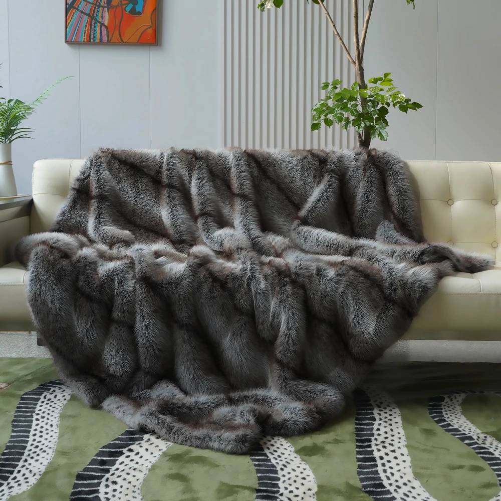 

Soft Fuzzy Faux Fur Throw Blanket Grey – Cozy Fluffy Plush Thick Warm Blanket Furry Shaggy Blanket for Couch/Bed/Sofa 50''x60''