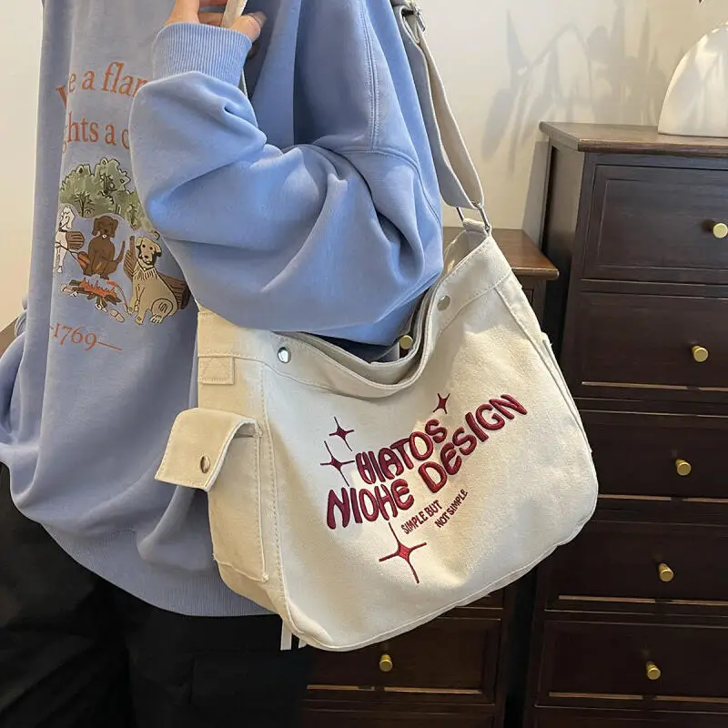 Fashion Women\'s Bags New Canvas Bag Embroidery Tote Bags Leisure Versatile High Capacity Trend Lady Shoulder Bags Bucket Bags