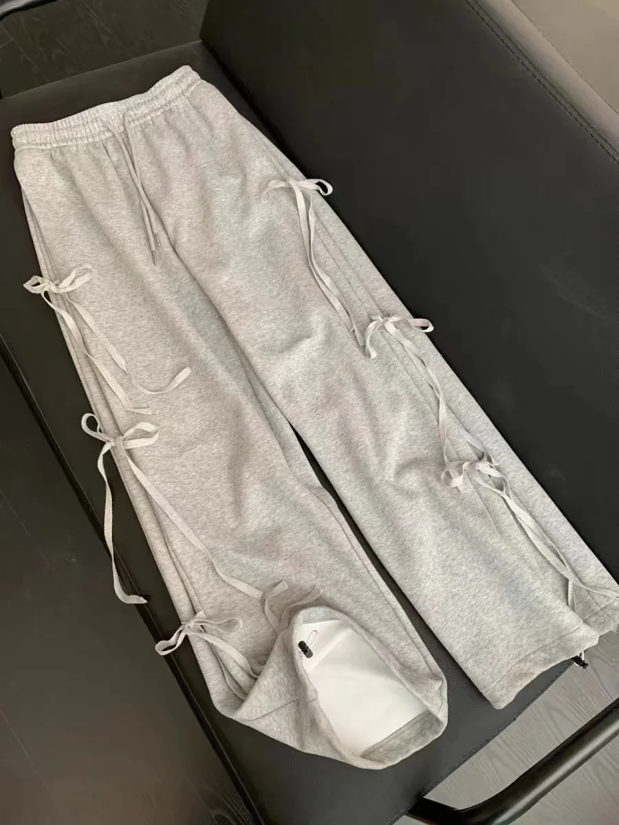 Pantaloni Casual con fiocco grigio donna 2024 versione coreana del nuovo Design pantaloni a gamba larga Slim a vita alta Super dolci in due pezzi Capris