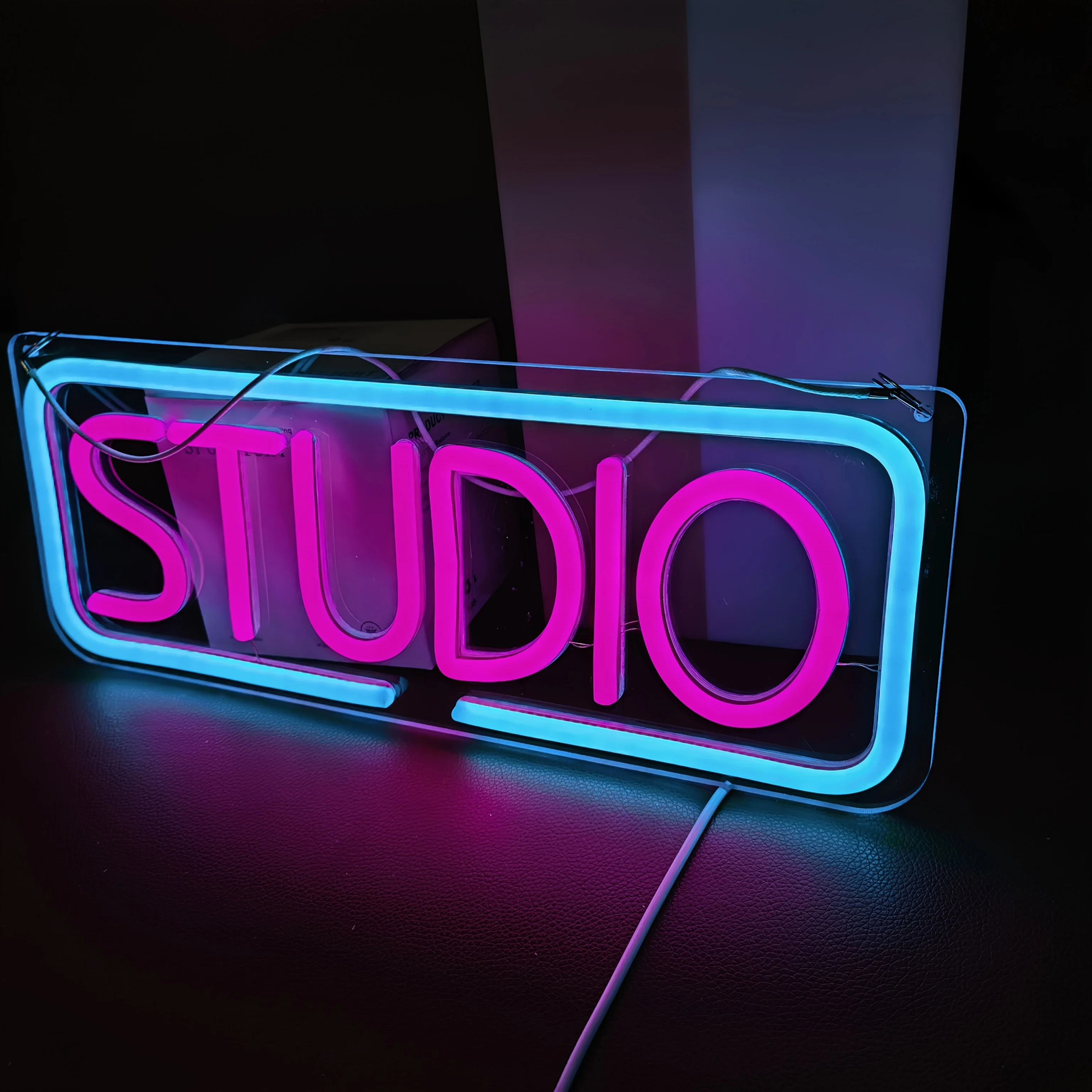 

Неоновая вывеска Studio: Музыкальные LED-буквы, неоновый логотип, неоновая вывеска для бара. Подходит для пивных баров, музыкальных студий, декора стен спальни, вечеринок.