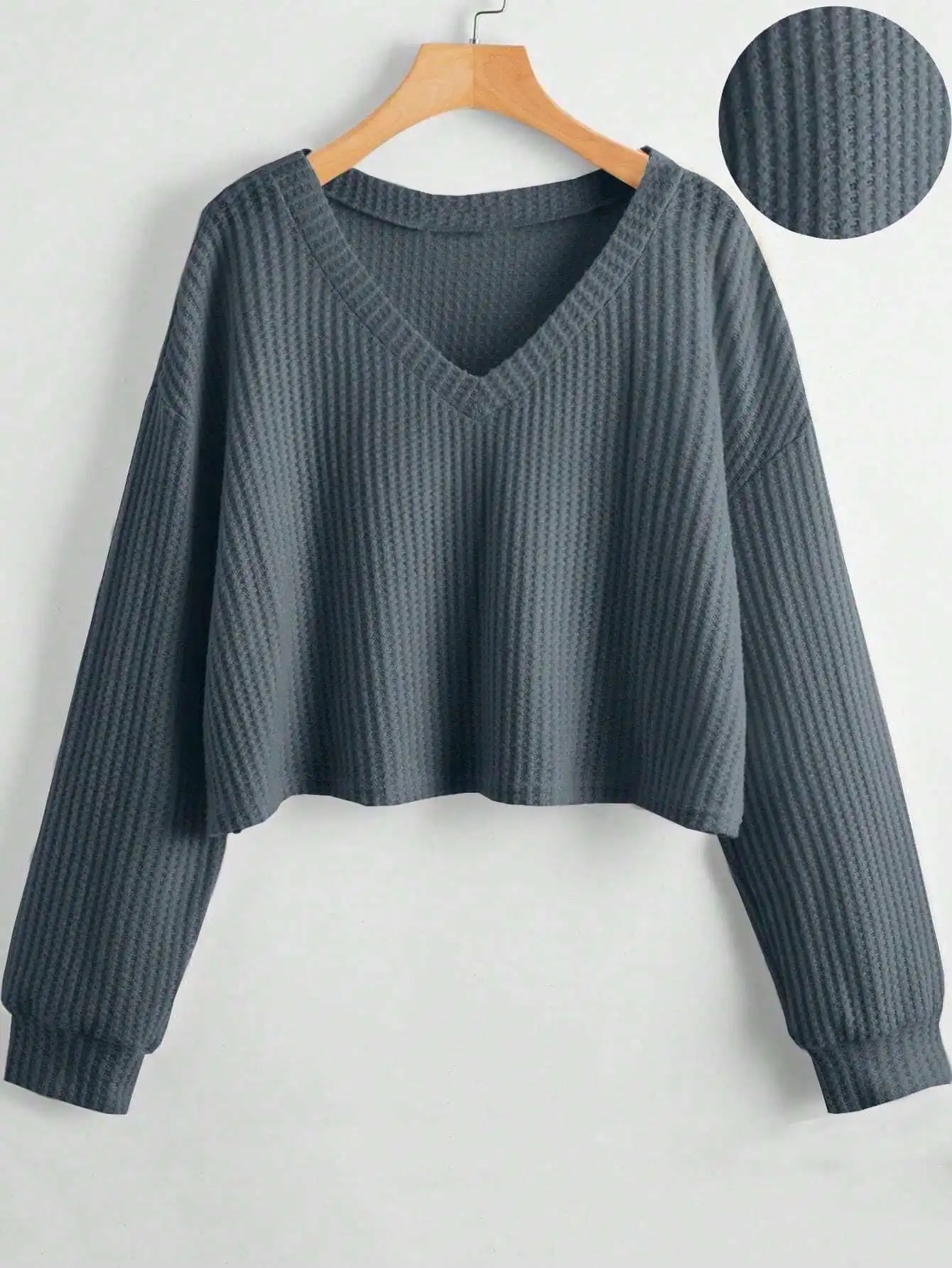 

Women's Cropped V-Neck Long Sleeve Ribbed Knit Sweater - Charcoal Gray