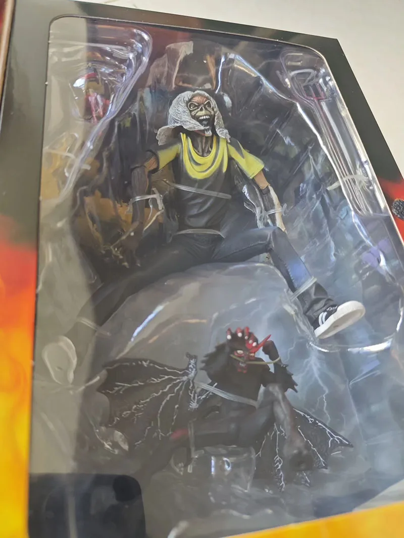 NECA 33690 Figura de doncella de hierro Ultimate El número de la bestia Figuras de acción Ultimate número de la bestia Modelo original de 7 pulgadas