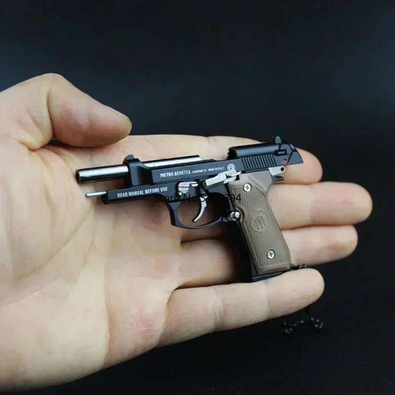 1:3 Detachable Beretta 92F Toy Gun Model Keychain Metal Alloy Pistol Miniature Craft Pendant For Boys Adult Birthday Gifts