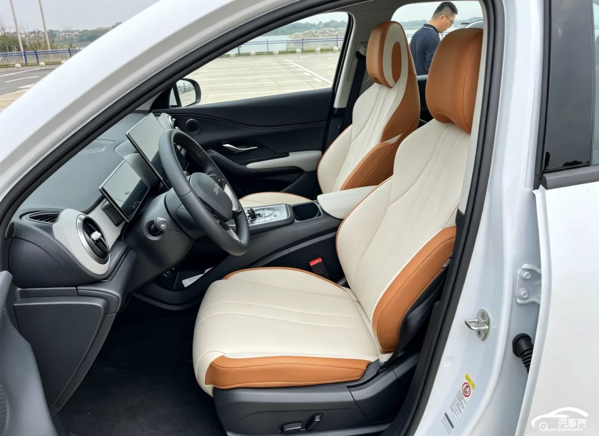 Für BYD Sealion 5 2025 Maßgefertigte Autositzbezüge Luxuriöses Nappaleder 100% Passgenau Innenraumzubehör 360 ° Vollständige Abdeckung – Detail 3