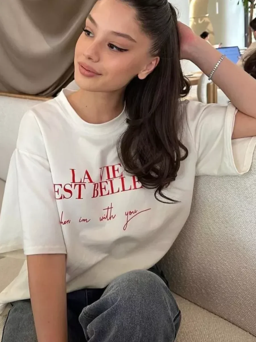 Camiseta americana de longitud media con estampado, moda coreana de verano, letras de personalidad urbana, camiseta versátil de algodón de manga corta para mujer