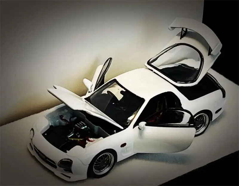 PGM 1:64 RX7 White limited999 Diecast Model Car