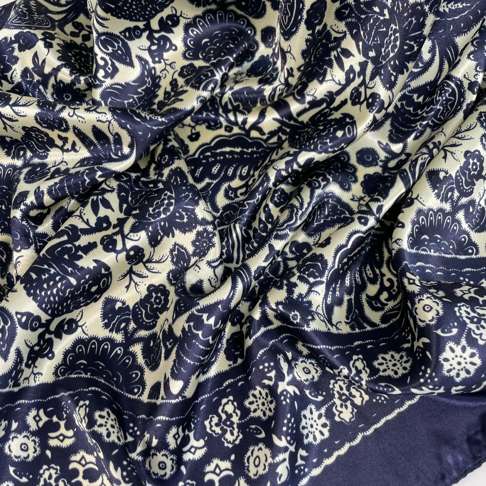 ผ้าคลุมศีรษะฮิญาบขนาด 90*90 ซม. ลายแคชเมียร์ ผ้าซาติน สำหรับผู้หญิง แบรนด์หรู ผ้าพันคอสี่เหลี่ยม ผ้าคลุมผม ผ้าพันคอแฟชั่นสำหรับผู้หญิง