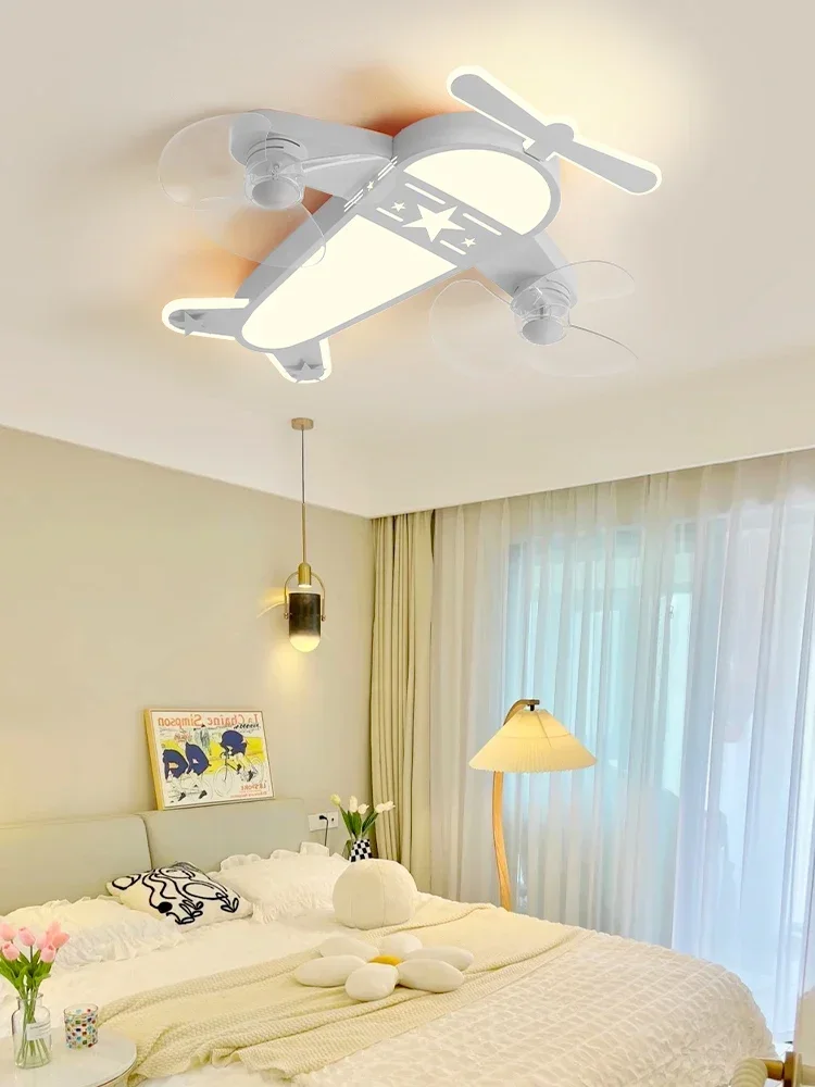 Camera dei bambini Cartoon Aircraft Fan220V Light Net Red Star Sky maschio femmina camera da letto Silent Shake Head ventilatore elettrico plafoniera