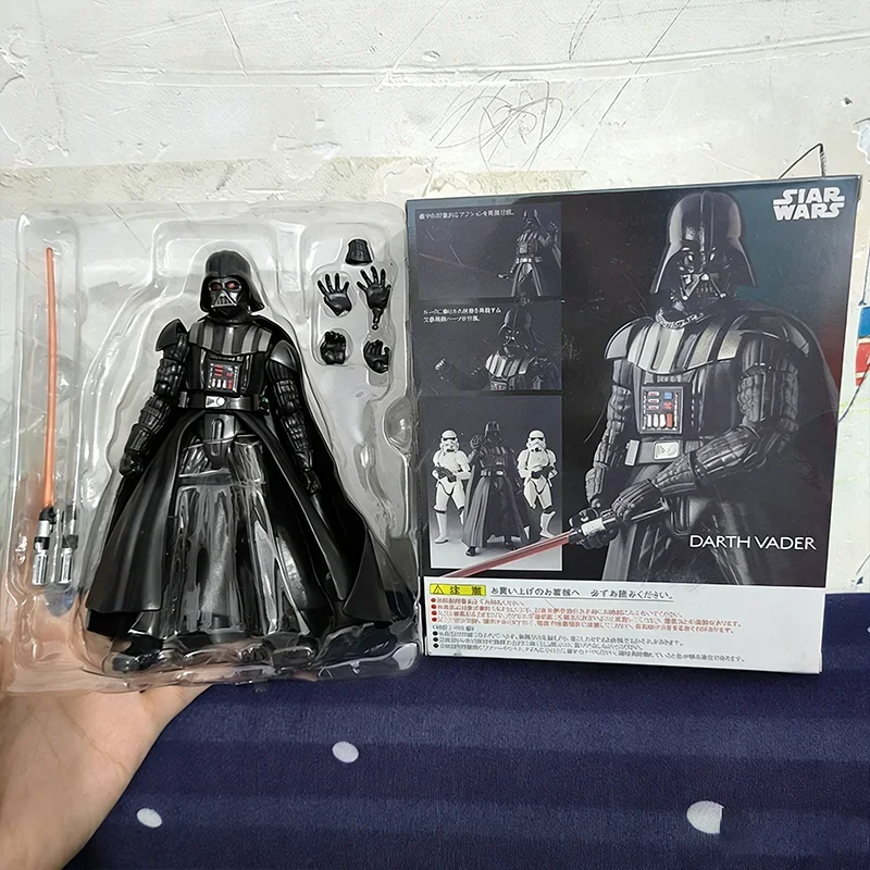 

Star Wars The Black Series Din Djarin Darth Vader PVC Action Figure Model Toys Boxed Cartoon Anime Doll Children Ornament Toy