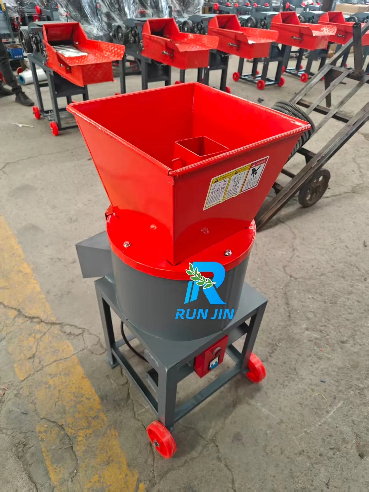 Grass Crusher Chaff Cutter And Corn Crush Machine Feed Processing Balegrass Animals Feeding Grass Cutting Silage Chopper