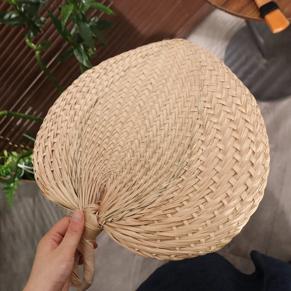Vintage Home Decoration Palm-Leaf Fan Natural Lightweight Rattan Fan Portable Artistic Straw Fan Summer