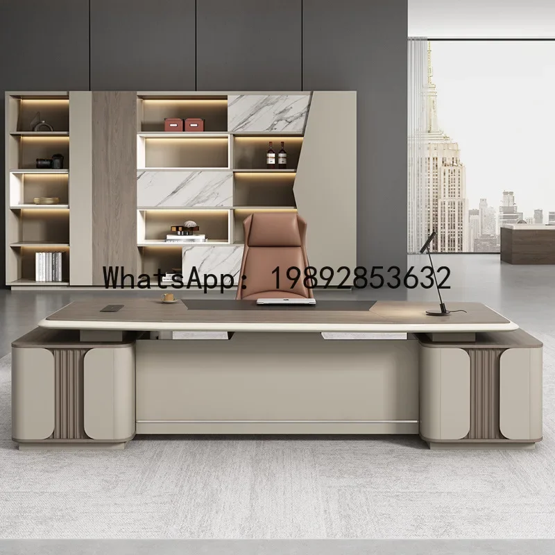 

Комплект офисной мебели T20: лакированный стол руководителя, кресло руководителя, стол менеджера, офисный стол и стул.