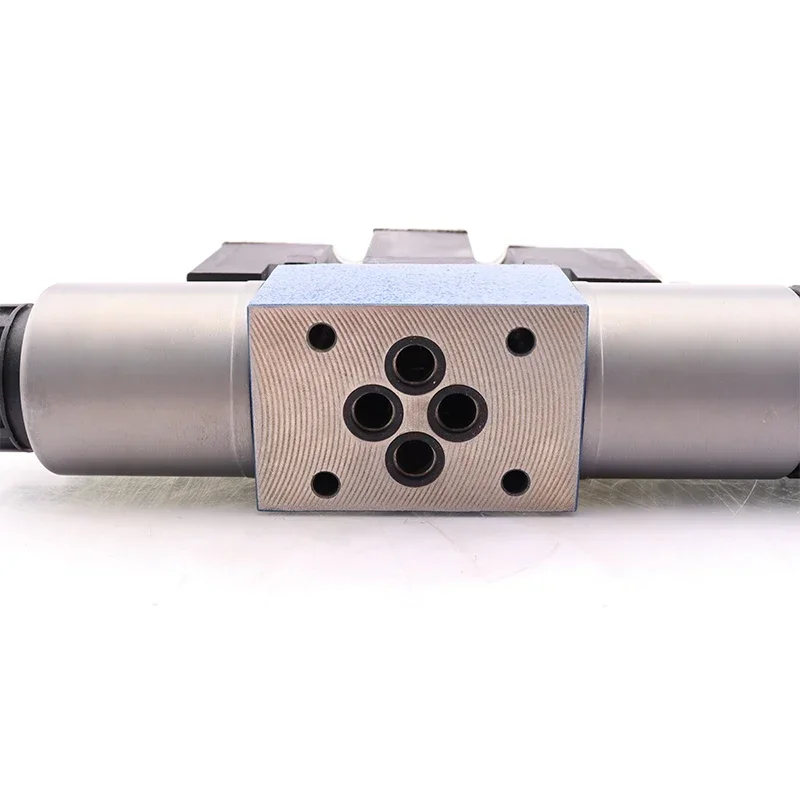 

New Hot Sale Proportional Servo Valve Directional Control Valve 4WREE 10 E75-2X Proportional Directional Valve China Manual