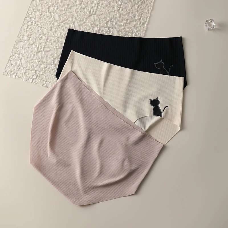 女性のためのシームレスなランジェリー3ピース,女性のためのセクシーな下着セット,猫のパンティー,超薄型,下着