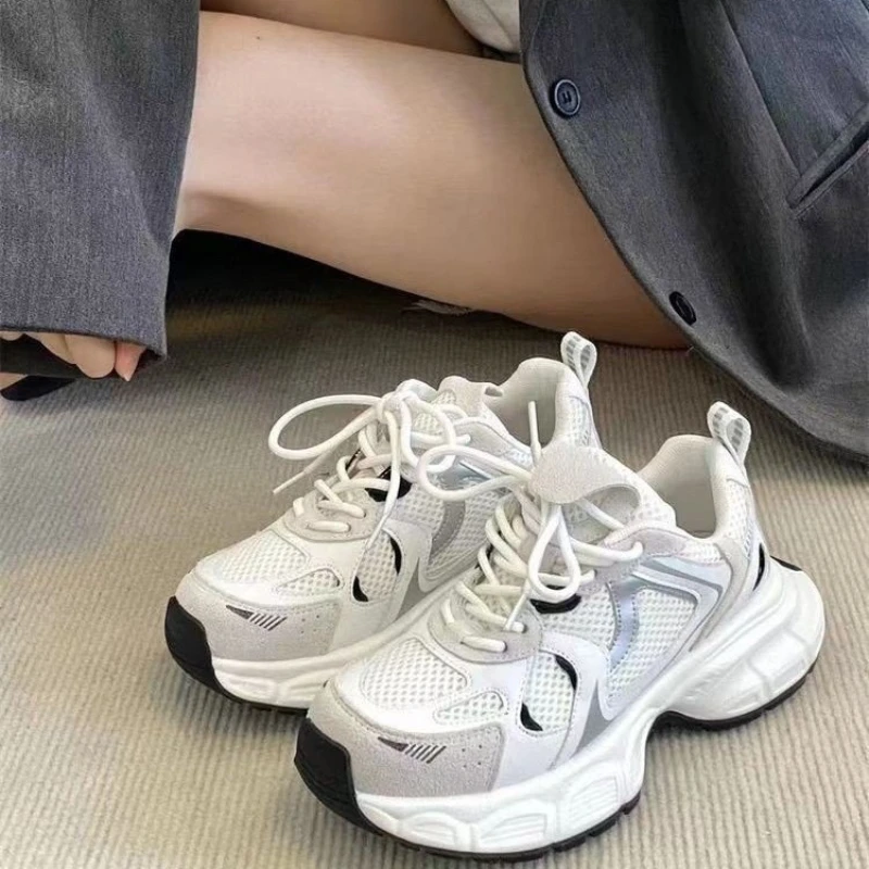 Fashion Small White Shoes Women New Spring and Autumn Leisure Sports Shoes Girls with Thick Soles Low Style Sneakers Shoes